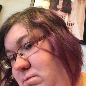 Meet your Posher, Malinda